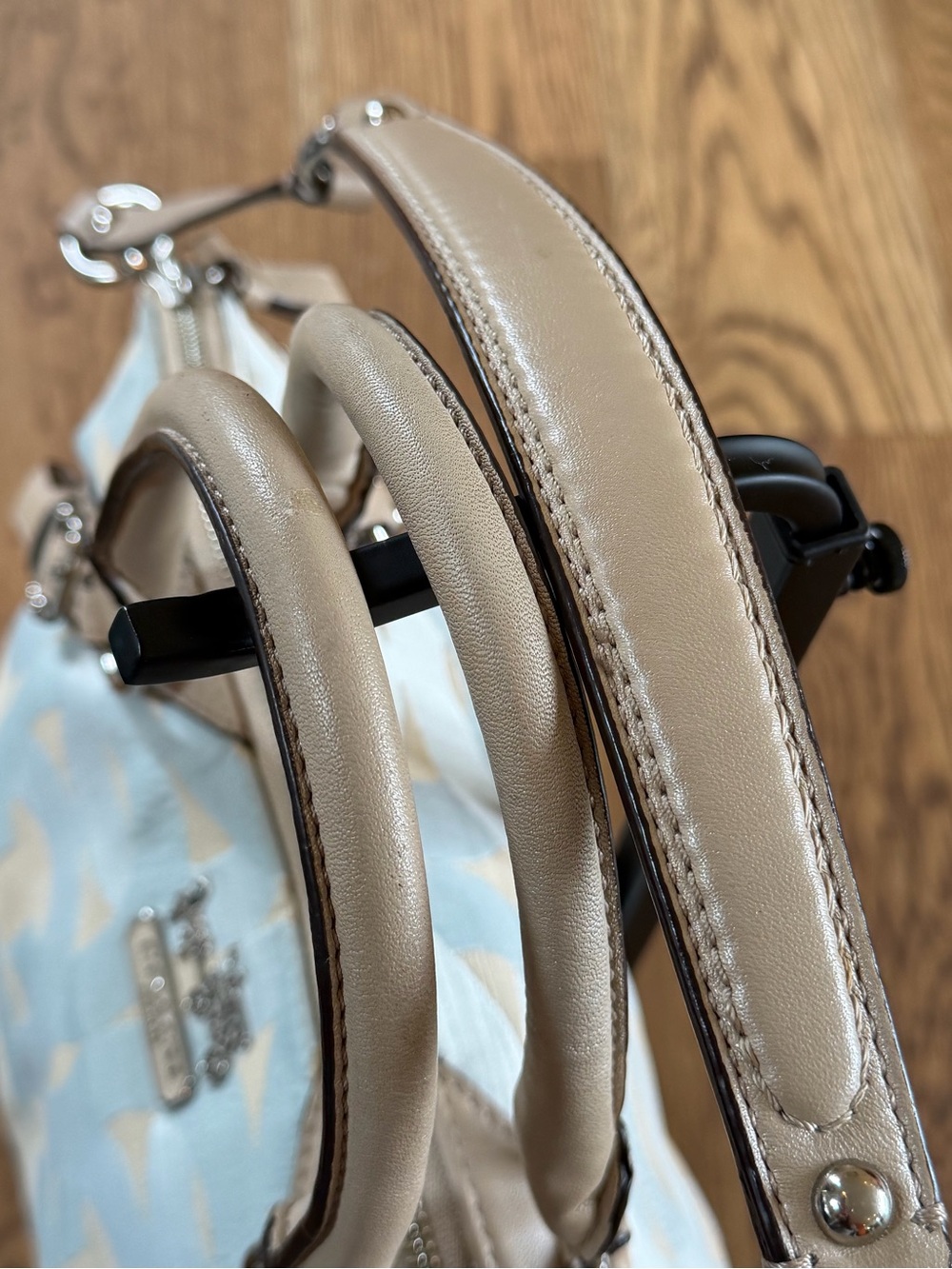 Coach Madison Sophia Satchel Op
Art Design in Silver Bay Mist - Picture 6 of 10